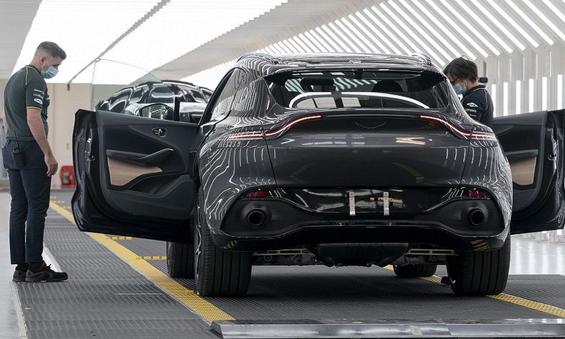 Aston Martin Will Build Electric Vehicles In UK From 2025 Report Says 